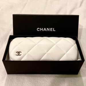 CHANEL White Quilted Women's Eyewear Glasses Case